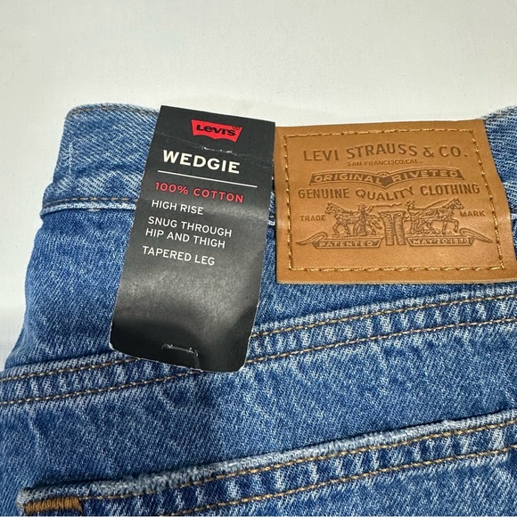 Levi’s high-rise wedgy jeans size 28 women’s NWT - Picture 2 of 5